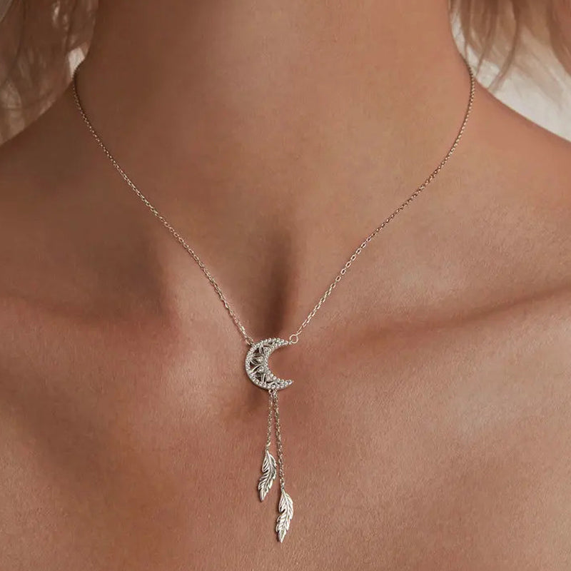 Luna Shiny Moon Necklace 925 Silver