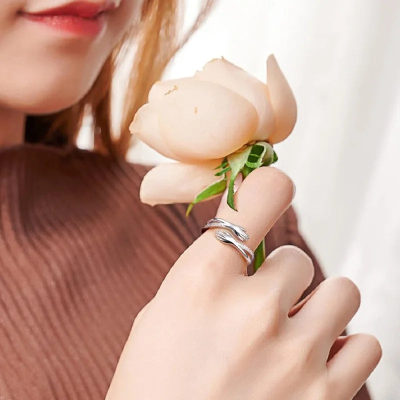 Luna Hands Ring 925 Silver